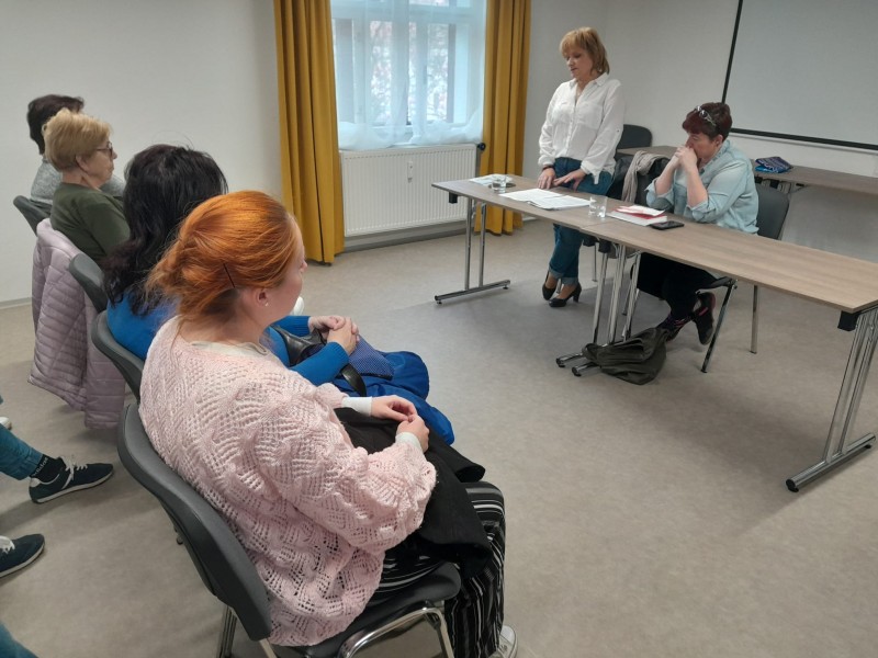 Přednášející o hospicové péči